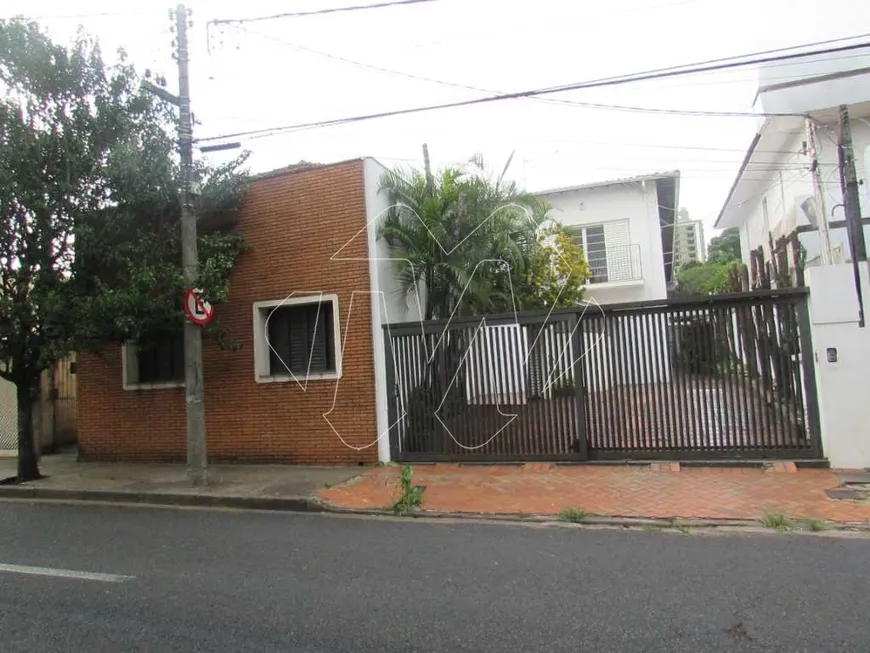 Foto 1 de Sobrado com 6 Quartos à venda, 265m² em Centro, Araraquara