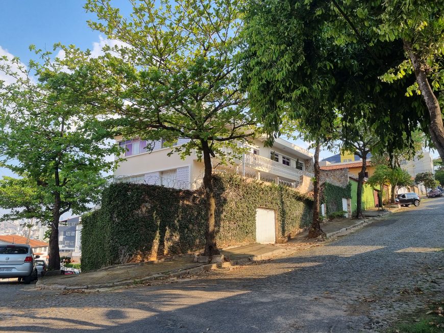 Foto 1 de Casa com 5 Quartos à venda, 775m² em Minas Brasil, Belo Horizonte