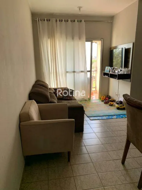 Foto 1 de Apartamento com 3 Quartos à venda, 70m² em Santa Mônica, Uberlândia