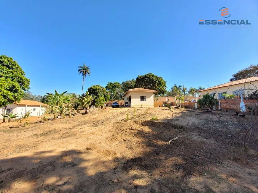 Foto 1 de Fazenda/Sítio com 1 Quarto à venda, 1031m² em Zona Rural, Botucatu