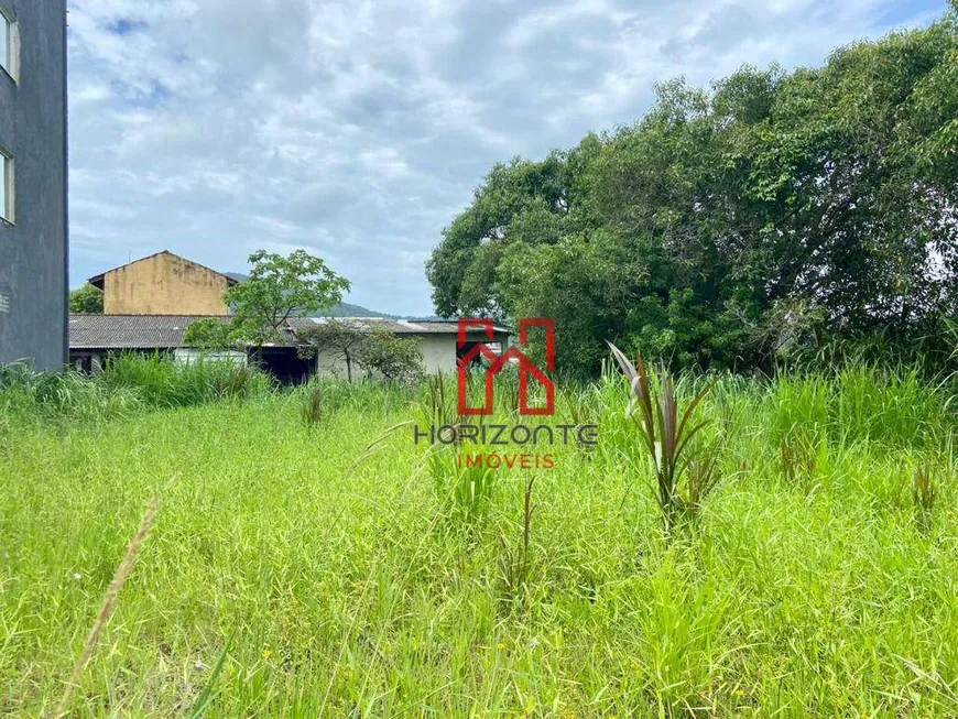 Foto 1 de Lote/Terreno à venda, 450m² em Cachoeira do Bom Jesus, Florianópolis