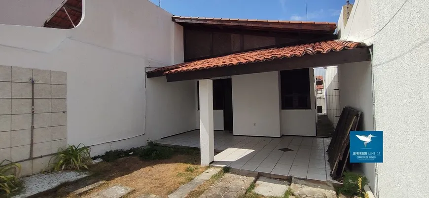 Foto 1 de Casa com 3 Quartos à venda, 98m² em Salinas, Fortaleza