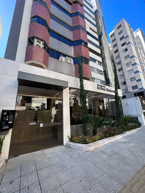 Foto 1 de Apartamento com 4 Quartos à venda, 214m² em Setor Bueno, Goiânia
