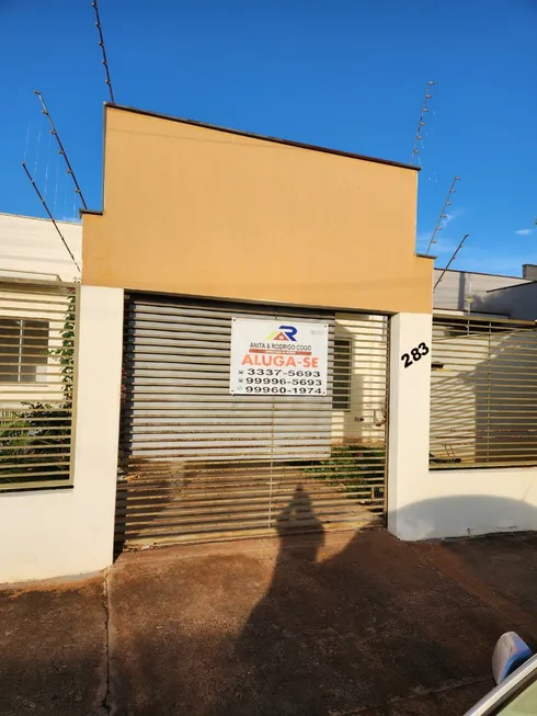 Foto 1 de Casa com 3 Quartos para alugar, 120m² em Jardim Continental, Londrina