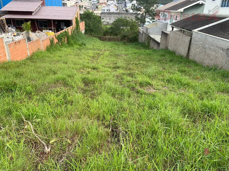 Foto 1 de Lote/Terreno à venda, 484m² em Forquilhas, São José