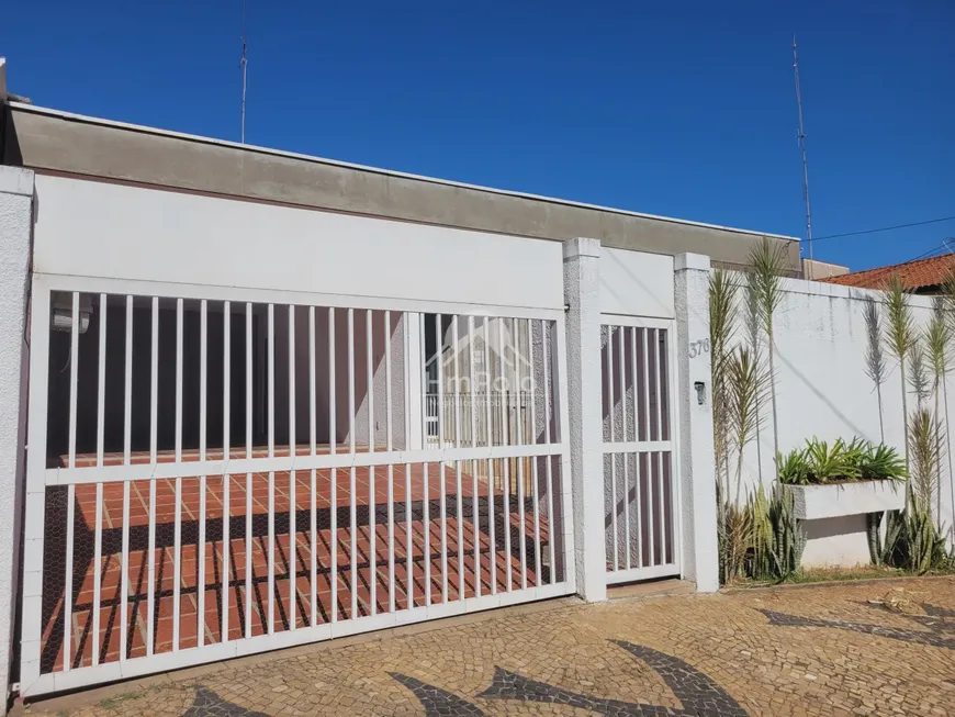 Foto 1 de Casa com 3 Quartos para alugar, 237m² em Jardim Alto da Barra, Campinas