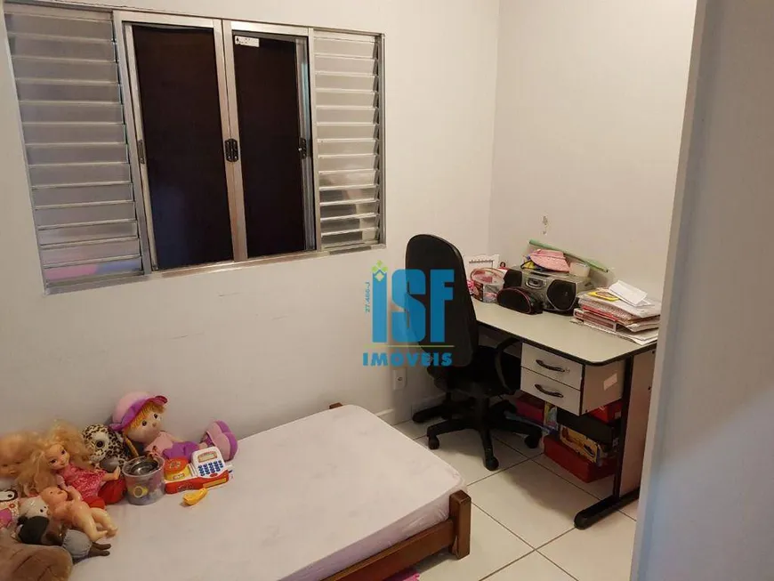 Foto 1 de Sobrado com 5 Quartos à venda, 213m² em Ayrosa, Osasco