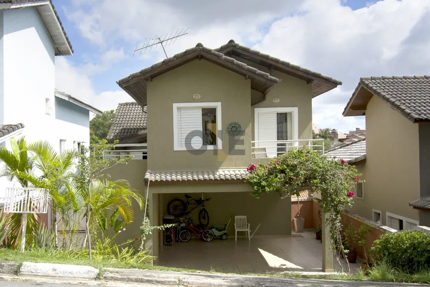 Foto 1 de Casa de Condomínio com 4 Quartos à venda, 186m² em Granja Viana, Carapicuíba