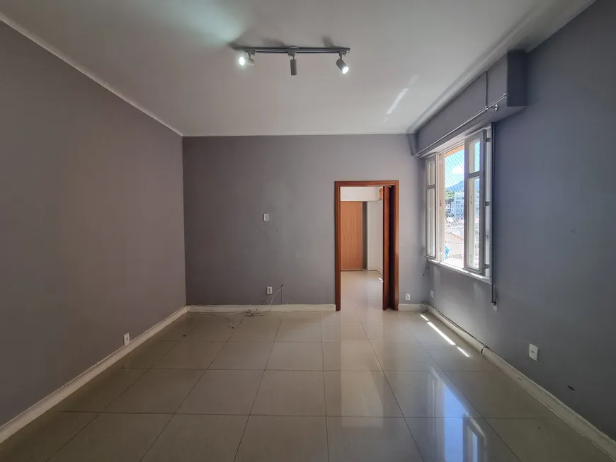 Foto 1 de Apartamento com 1 Quarto à venda, 55m² em Centro, Rio de Janeiro