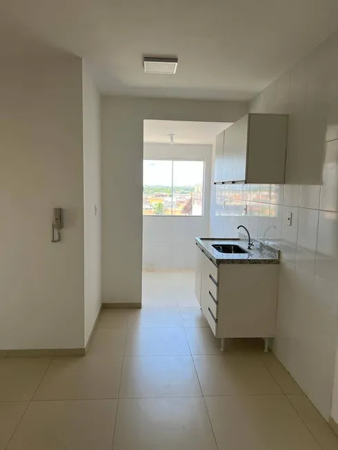 Foto 1 de Apartamento com 4 Quartos para alugar, 155m² em Centro, Lauro de Freitas