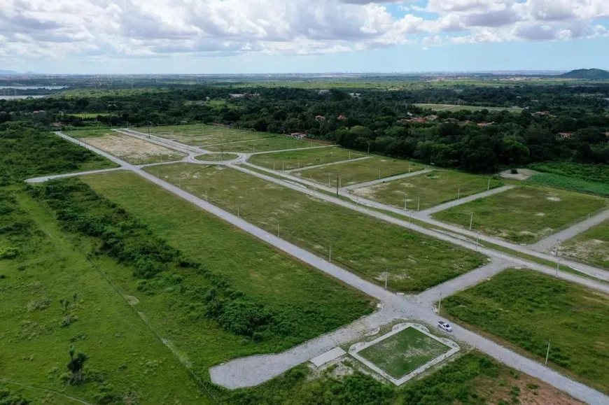 Foto 1 de Lote/Terreno à venda, 150m² em Gereraú, Itaitinga