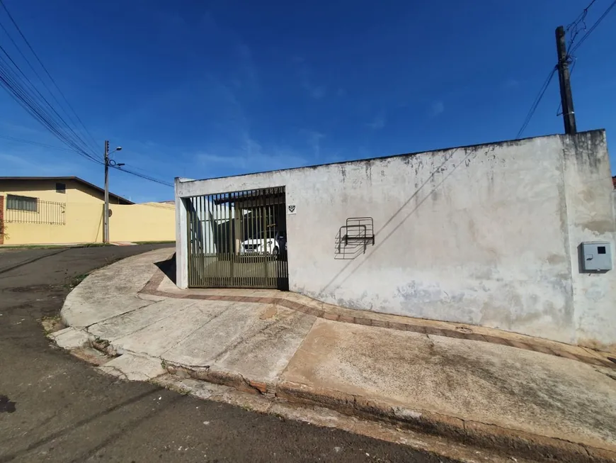 Foto 1 de Casa com 3 Quartos à venda, 120m² em Conjunto Habitacional Jose Garcia Molina , Londrina