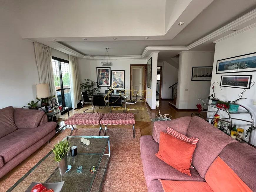 Foto 1 de Apartamento com 3 Quartos à venda, 184m² em Vila Suzana, São Paulo