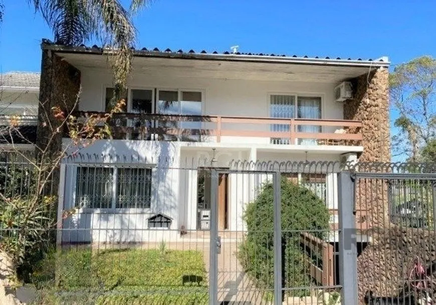 Foto 1 de Casa com 5 Quartos à venda, 382m² em Petrópolis, Caxias do Sul