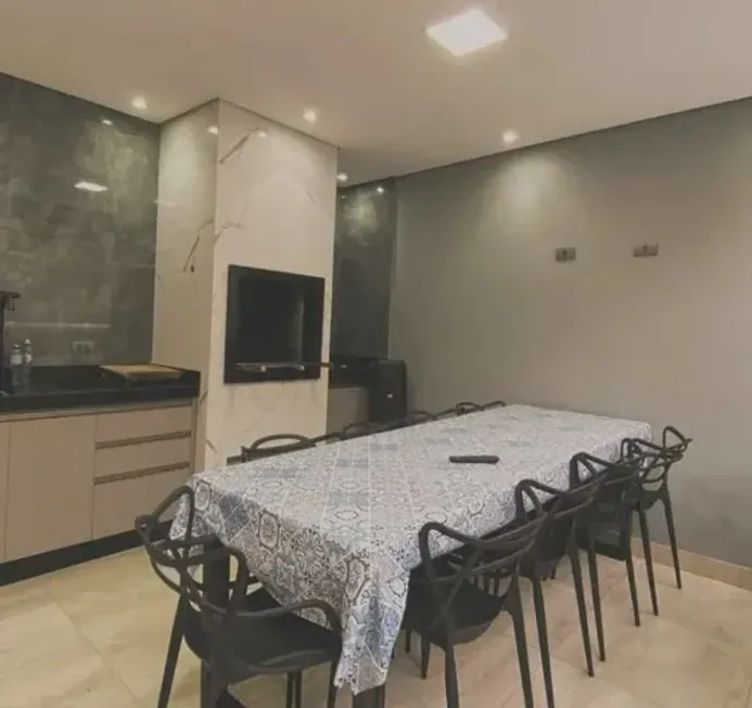 Foto 1 de Casa com 3 Quartos à venda, 130m² em Vila Bastos, Santo André