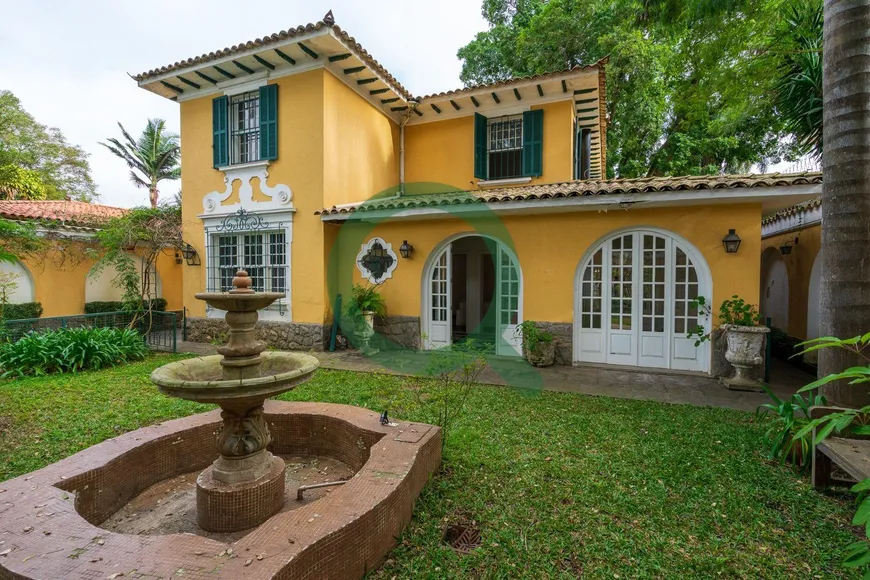 Foto 1 de Casa com 4 Quartos para venda ou aluguel, 617m² em Jardim América, São Paulo