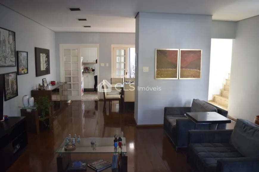 Foto 1 de Casa com 3 Quartos à venda, 239m² em Vila Romana, São Paulo