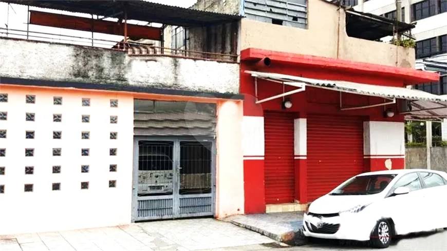 Foto 1 de Sobrado com 10 Quartos à venda, 248m² em Vila Guilherme, São Paulo