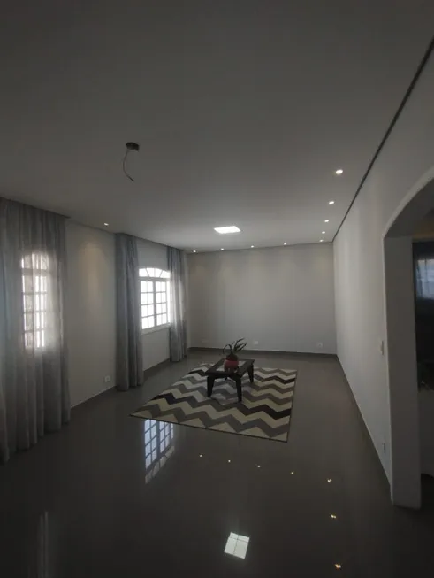 Foto 1 de Sobrado com 4 Quartos à venda, 320m² em Umuarama, Osasco