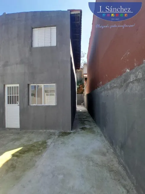 Foto 1 de Casa com 2 Quartos à venda, 125m² em Jardim Luana, Itaquaquecetuba
