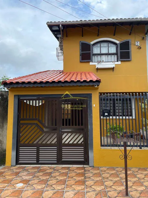 Foto 1 de Sobrado com 3 Quartos à venda, 141m² em Vila Ponte Nova, Cubatão