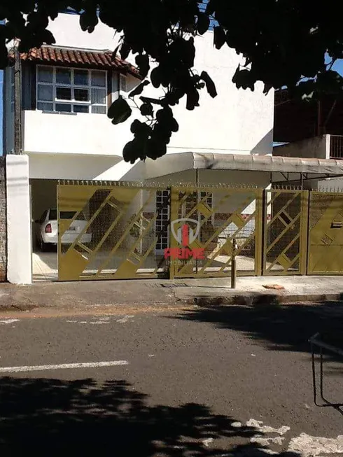 Foto 1 de Sobrado com 6 Quartos à venda, 226m² em Matarazzo, Londrina