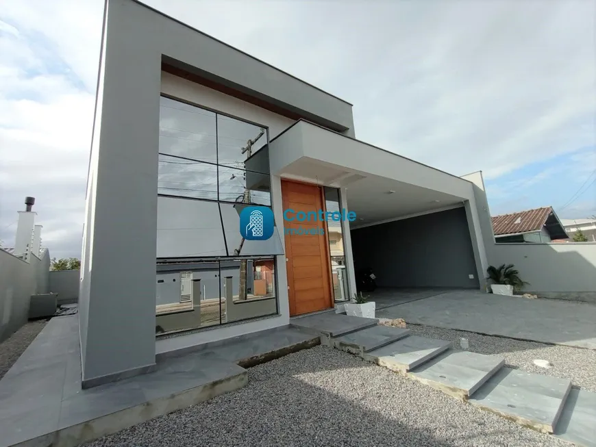 Foto 1 de Casa com 3 Quartos à venda, 160m² em Centro, Palhoça