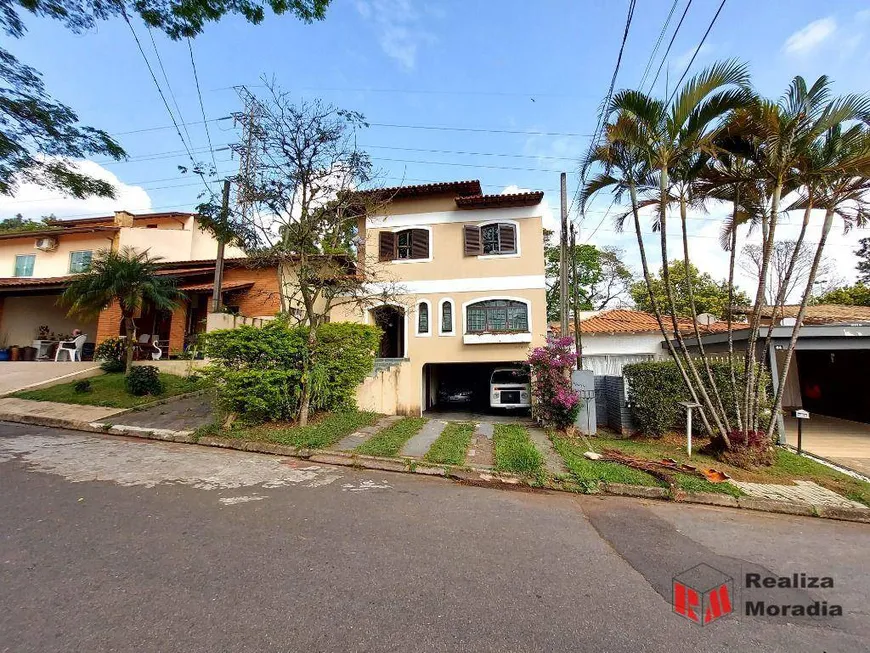 Foto 1 de Casa de Condomínio com 3 Quartos para alugar, 300m² em Jardim da Glória, Cotia
