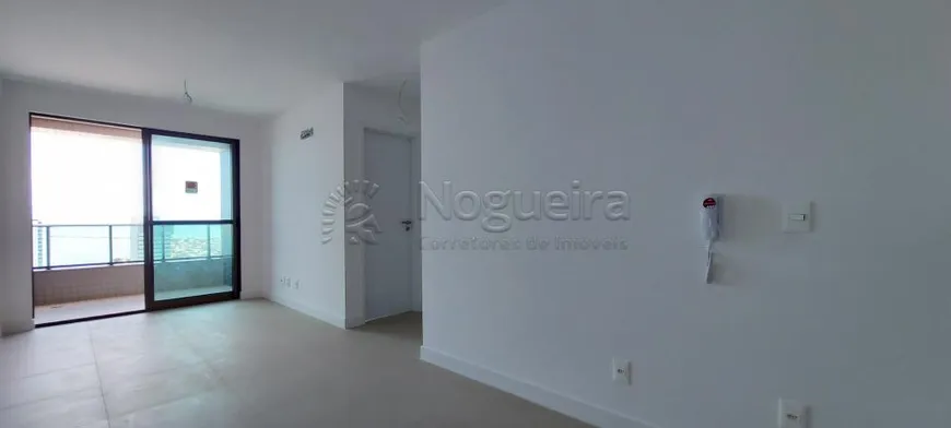 Foto 1 de Apartamento com 2 Quartos à venda, 54m² em Pina, Recife