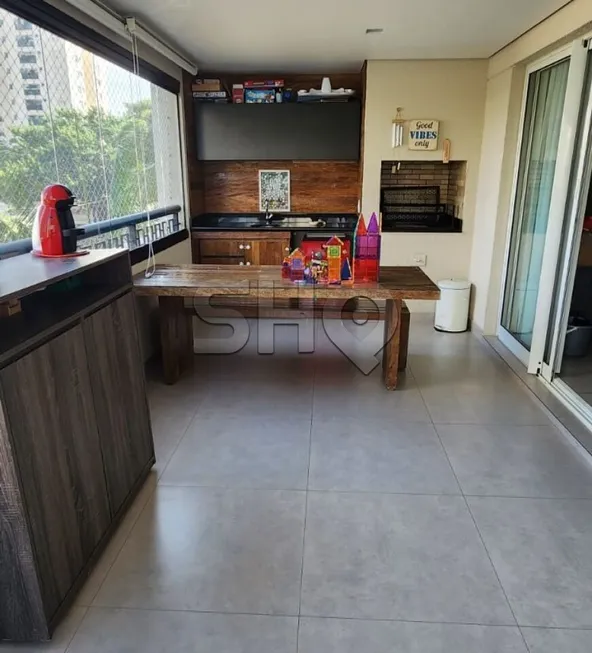 Foto 1 de Apartamento com 3 Quartos à venda, 163m² em Barra Funda, São Paulo