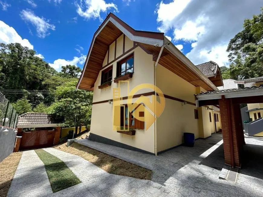 Foto 1 de Casa com 5 Quartos à venda, 300m² em Capivari, Campos do Jordão