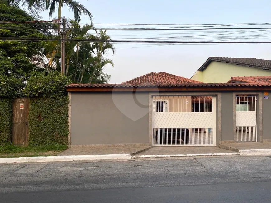 Foto 1 de Sobrado com 2 Quartos à venda, 200m² em Horto Florestal, São Paulo