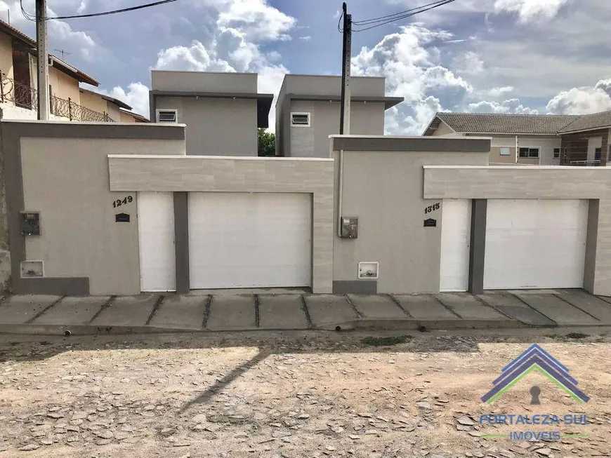 Foto 1 de Casa com 3 Quartos à venda, 142m² em Sapiranga, Fortaleza