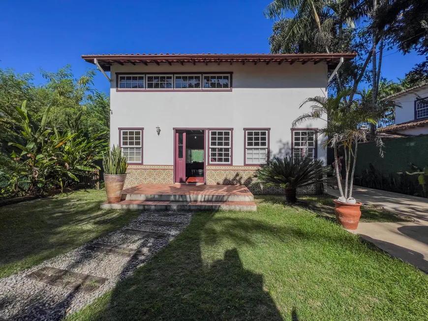 Foto 1 de Casa com 3 Quartos à venda, 240m² em Caborê, Paraty