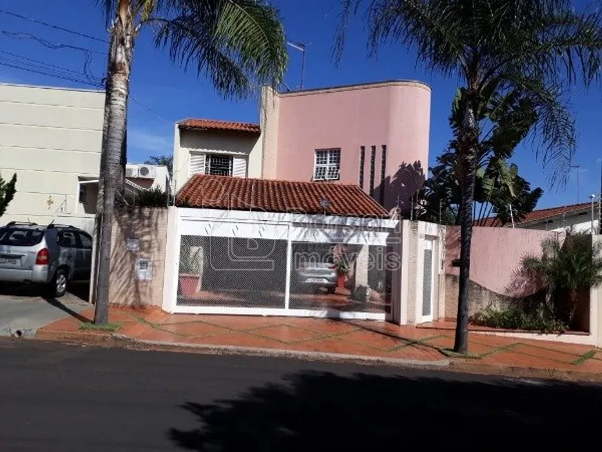 Foto 1 de Sobrado com 3 Quartos à venda, 280m² em Vila Harmonia, Araraquara