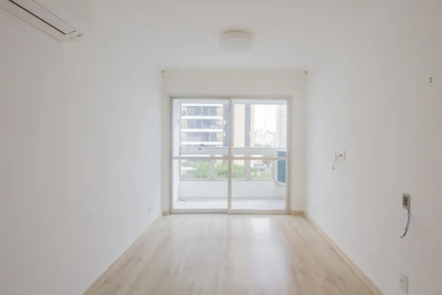 Foto 1 de Apartamento com 2 Quartos à venda, 69m² em Indianópolis, São Paulo