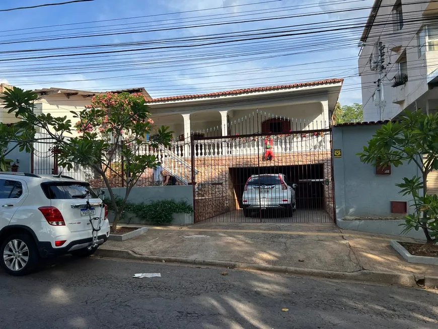 Foto 1 de Casa com 5 Quartos à venda, 320m² em Jardim Goiás, Goiânia