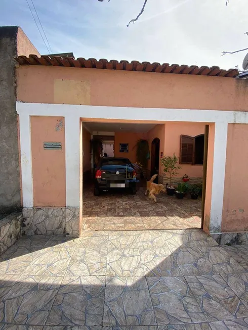 Foto 1 de Casa com 1 Quarto à venda, 765m² em Castanheira, Belo Horizonte
