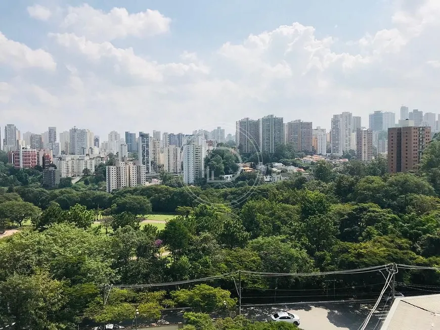 Foto 1 de Apartamento com 4 Quartos para venda ou aluguel, 239m² em Paraíso do Morumbi, São Paulo