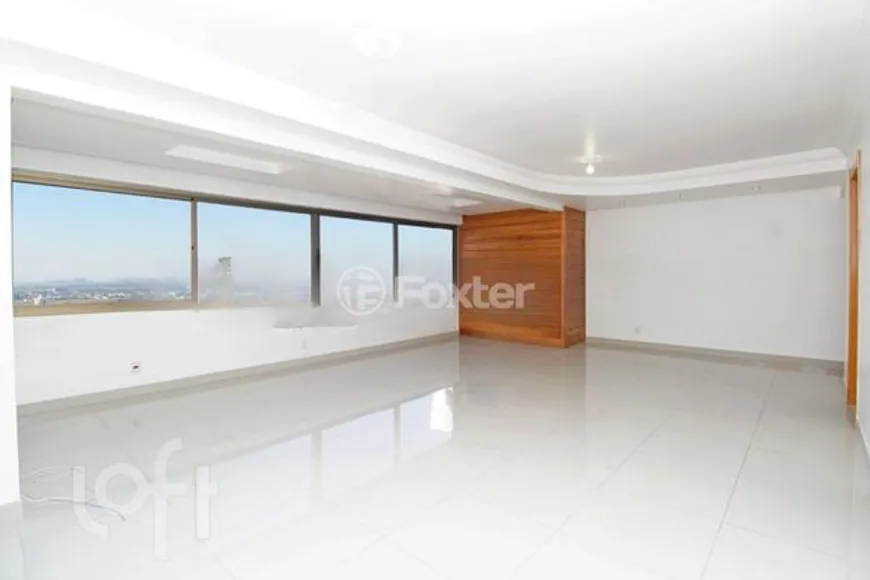 Foto 1 de Apartamento com 3 Quartos à venda, 117m² em Floresta, Porto Alegre