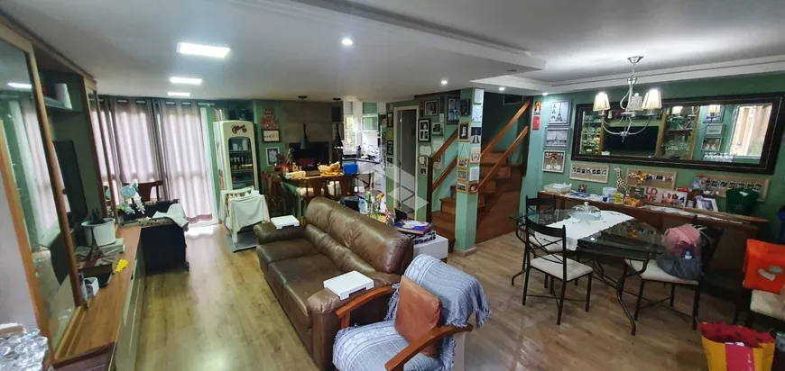 Foto 1 de Casa de Condomínio com 3 Quartos à venda, 213m² em Alto Petrópolis, Porto Alegre