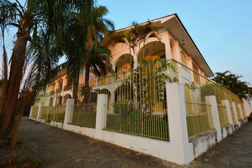 Foto 1 de Casa com 7 Quartos à venda, 313m² em Duque de Caxias, Santa Maria