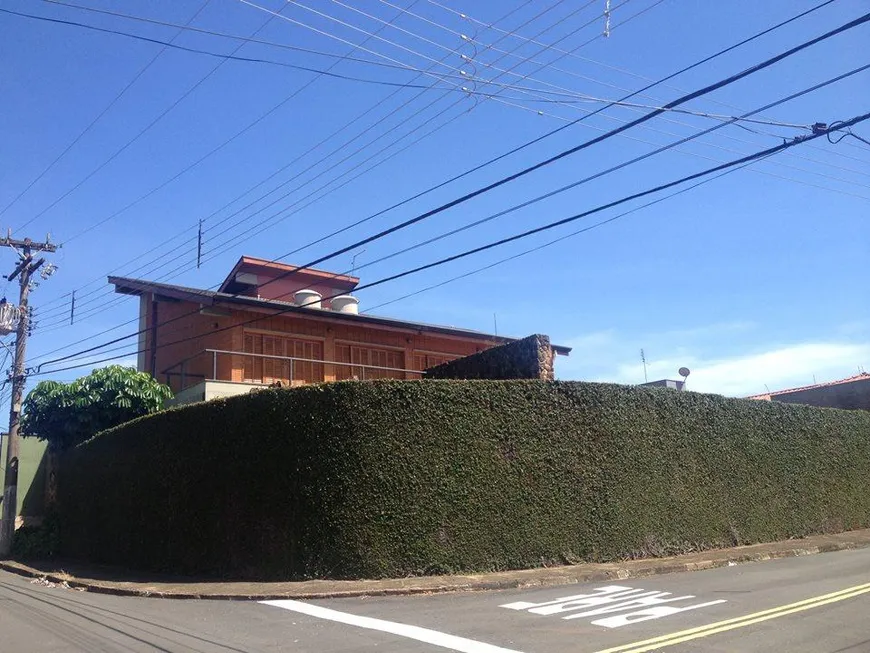 Foto 1 de Sobrado com 4 Quartos à venda, 500m² em Parque da Imprensa, Mogi Mirim