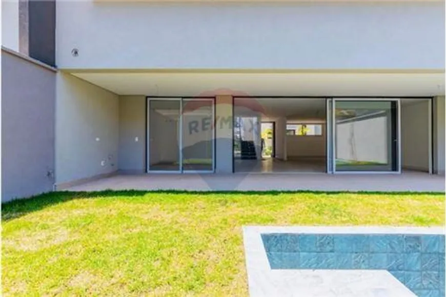 Foto 1 de Casa com 4 Quartos à venda, 400m² em Campo Belo, São Paulo