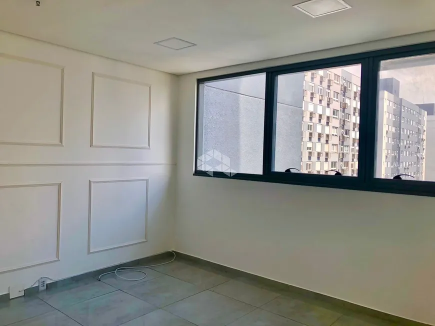 Foto 1 de Sala Comercial à venda, 25m² em São Sebastião, Porto Alegre