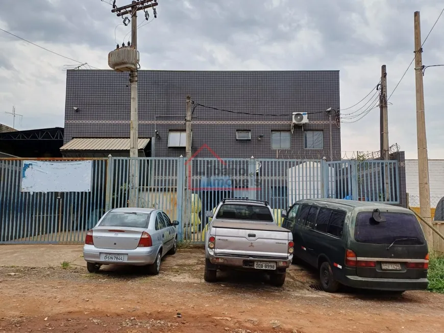 Foto 1 de Galpão/Depósito/Armazém para venda ou aluguel, 581m² em Chácara de Recreio Barão, Campinas