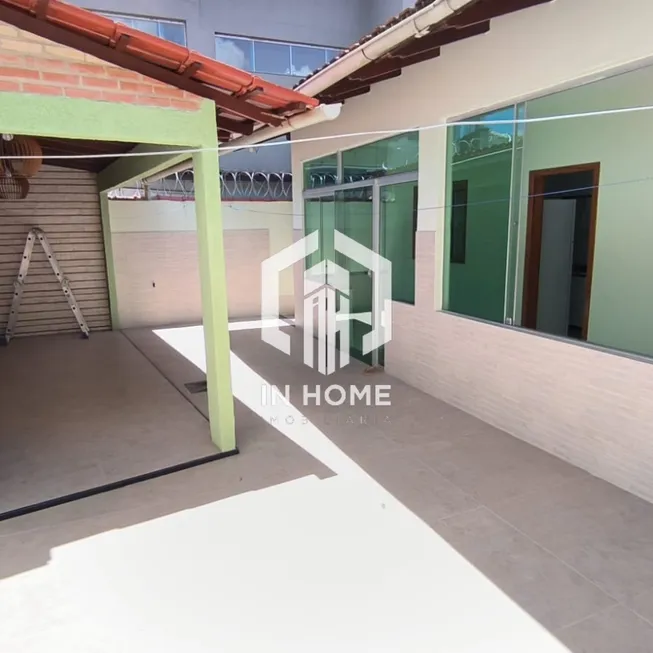 Foto 1 de Casa com 2 Quartos à venda, 200m² em Helio Ferraz, Serra