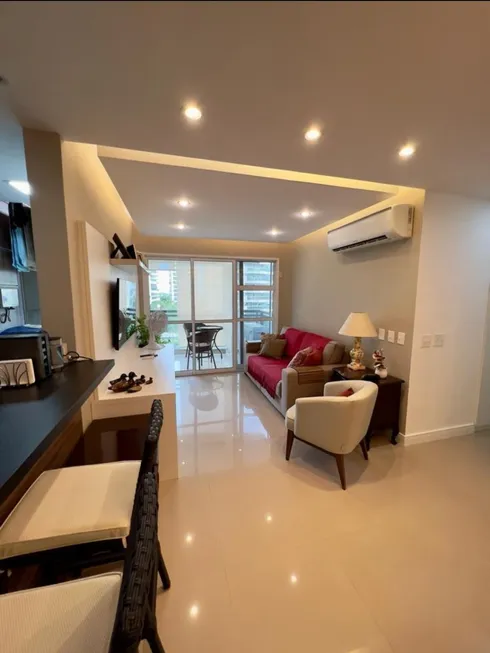 Foto 1 de Apartamento com 3 Quartos à venda, 90m² em Barra da Tijuca, Rio de Janeiro