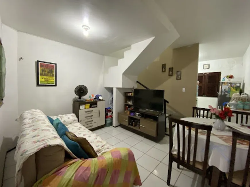 Foto 1 de Casa com 2 Quartos à venda, 80m² em Parque Dois Irmãos, Fortaleza