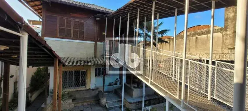 Foto 1 de Casa com 4 Quartos à venda, 280m² em Cachambi, Rio de Janeiro